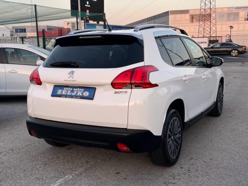 ••Peugeot 2008 1,2••