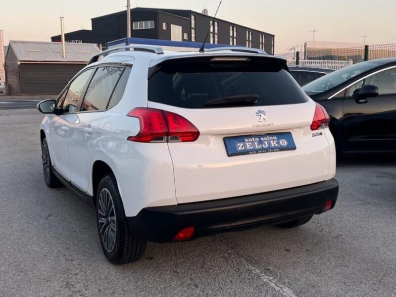 ••Peugeot 2008 1,2••