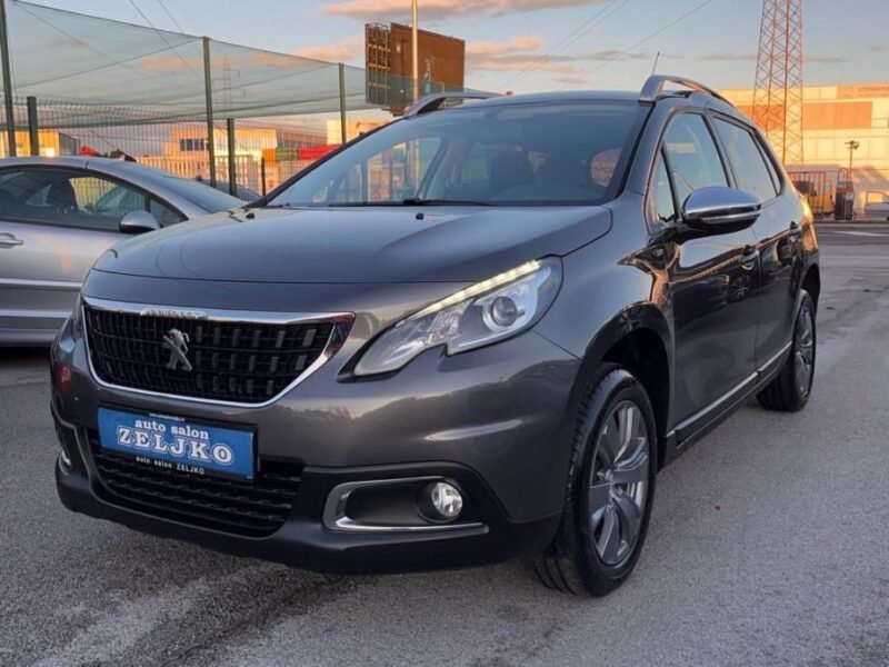 Peugeot 2008 1,2••STYLE••AUTOMATSKA KLIMA••NAVI••ALU•••LED••